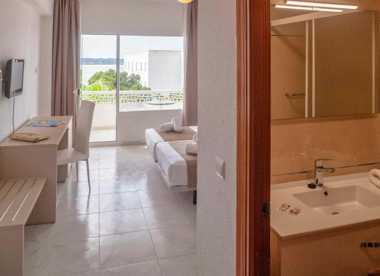 Roquetes Rooms - Formentera Break Es Pujols Eksteriør bilde
